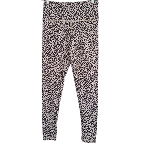 🪻BOGO🪻 Blue‎ Rain Animal Print Ankle Length Leggings (LIKE NEW) Size Small - Picture 4 of 10